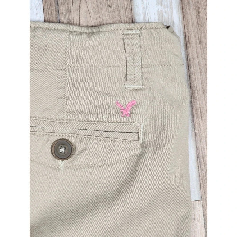 American Eagle Outfitters Khaki Chino Shorts Button Pockets Folded Hem Size 6 - Picture 4 of 6
